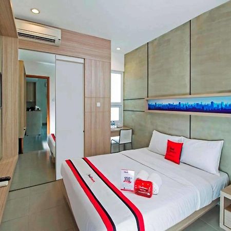 Reddoorz Plus @ Setiabudi Eight Jakarta Buitenkant foto